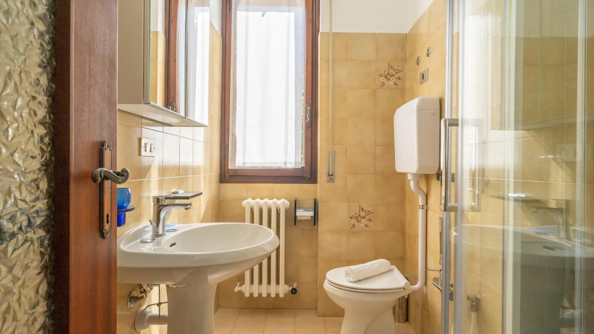 ליירנה Jasmine Lilla - Apartment In Villa With Terrace